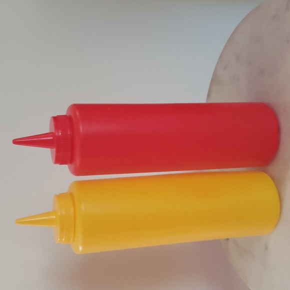 Retro Ketchup and Mustard Plastic Bottles, New without Tags - Picture 5 of 5
